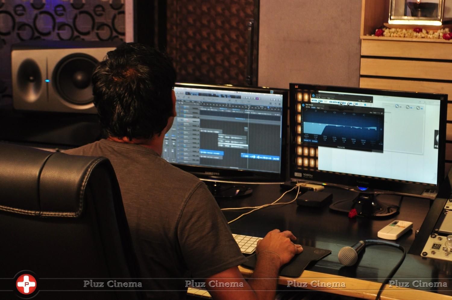 Madhu Maadhu Soothu Movie Song Recording Pictures | Picture 779054